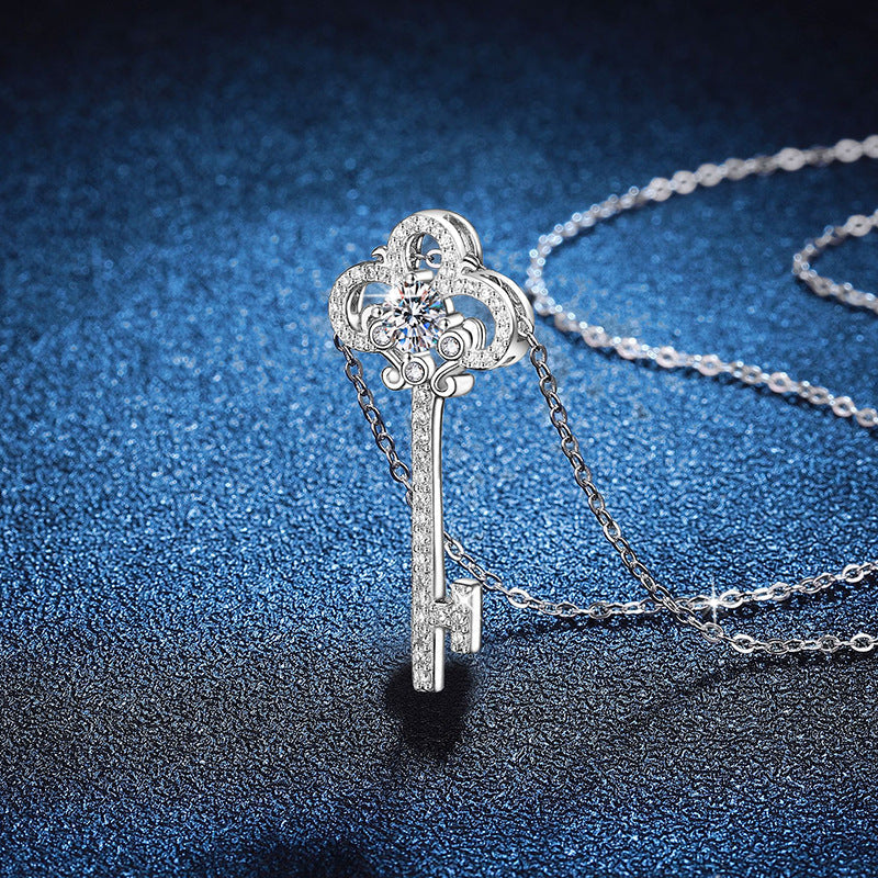 Vintage 3.5cm Key Pendant 1/2CT Moissanite Necklace